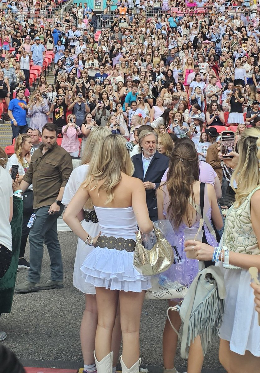 Emma Franklin-Wright tweet media