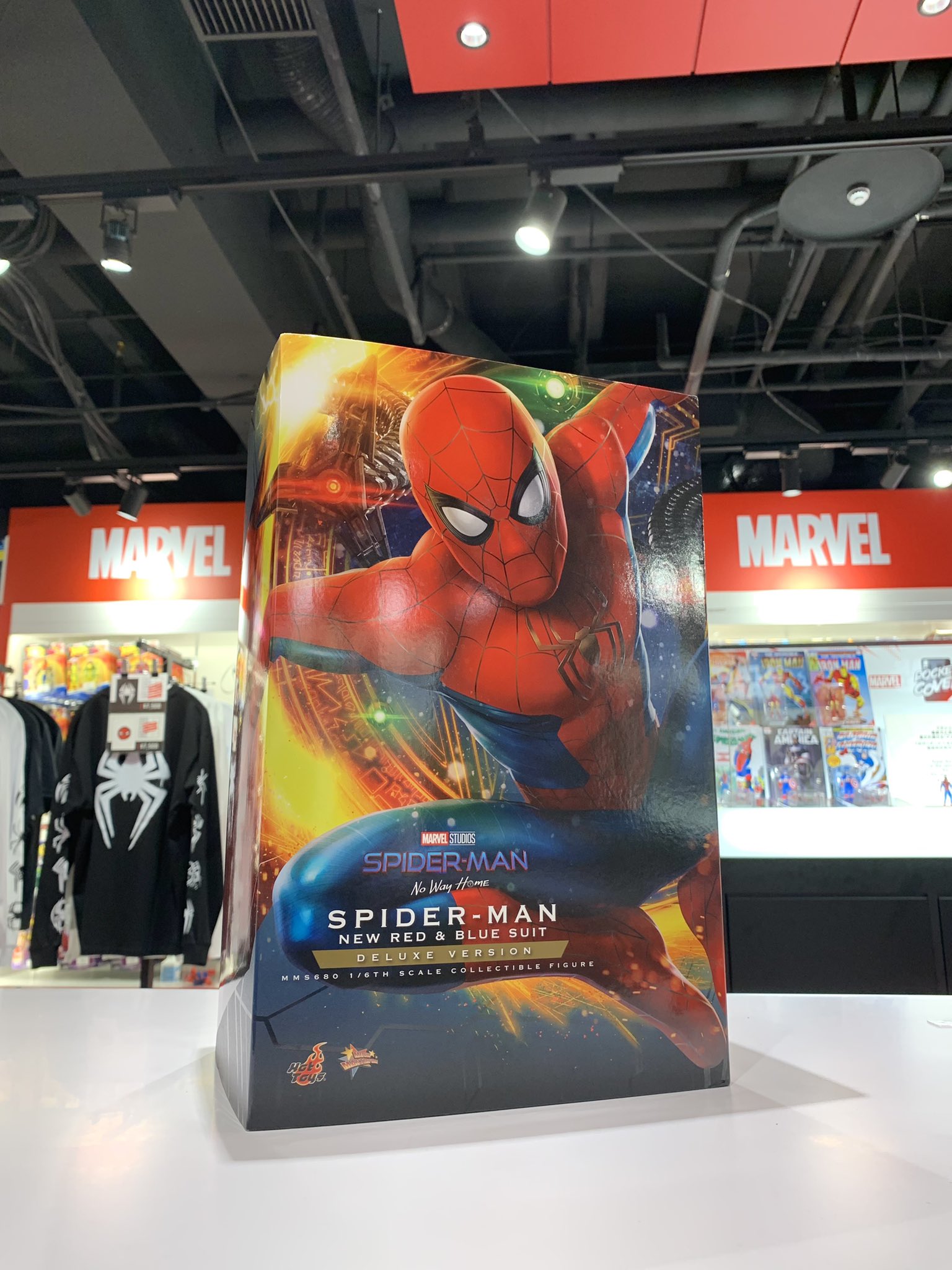 ホットトイズ スパイダーマン（ニュー・レッド＆ブルースーツ） 終盤に
