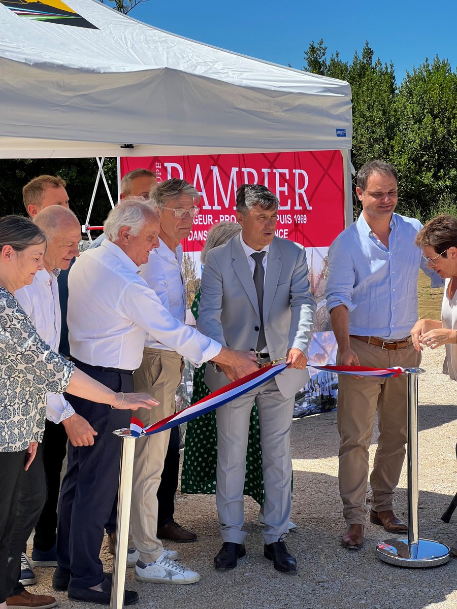 rambierimmo's tweet photo. 📸 Retour en images sur l'inauguration de la ZAC du Solan à Saint Mathieu de Tréviers sous un beau soleil !
-
#ZAC #Immobilier #Groupe #Rambier https://t.co/43eI7sE1QB