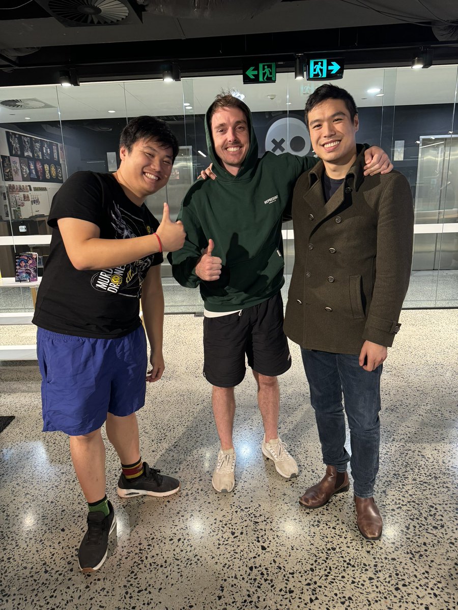 glitch_prod's tweet image. Had some visitors at the studio today.
Thanks for coming fellas!! We had no idea you watched our stuff 💖
@MrBeast  @KarlJacobs_  @Lazarbeam