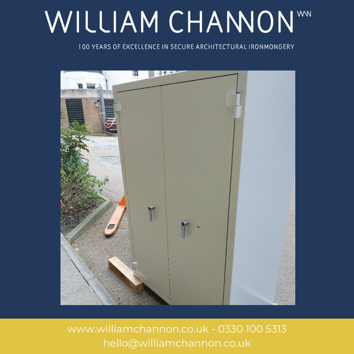 We’re mid-way through an #securityupgrade at a London university, replacing key safes with high-capacity #keyvaults! These vaults are specifically engineered to support the extensive weight and volume of keys used across the campus.