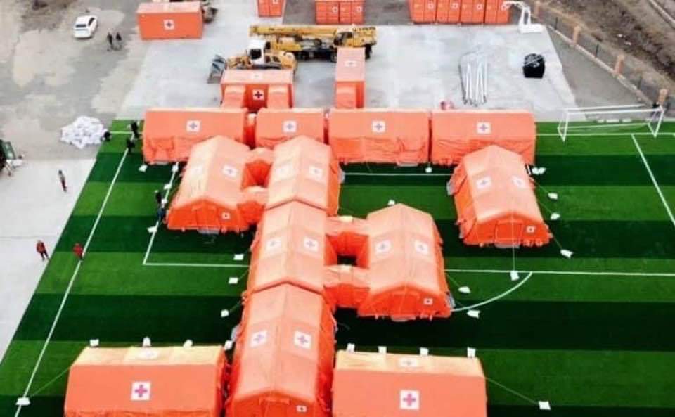 Ковидын үеэр гадныхны бэлэглэсэн ийм том хээрийн эмнэлэгийг хүртэл илбэдээд оргүй алга болгочихдог овоо гаружд шүү, гяхх гяхх гяхх :-)