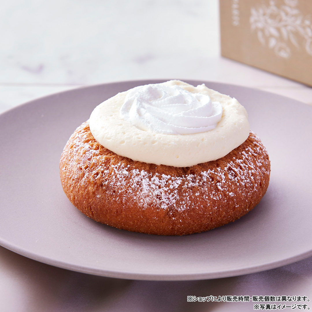 misterdonut_jp's tweet photo. 2日目のMASTER DONUTのご紹介は...💭
════⊹⊱🤍⊰⊹════
フロマージュ・ド
ダブルクリーム
════⊹⊱🤍⊰⊹════
チーズホイップとホイップクリームを
合わせることで軽い食感をプラス☁️
詳細はこちら
🍩https://t.co/d1OY7y2IFu
#ミスド #MASTERDONUT https://t.co/7K4N2q6fXr