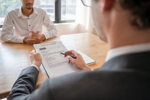 Las entrevistas no regladas son una entelequia. Rafael Leopoldo Aguilera Martínez.  administracionpublica.com/las-entrevista… vía <a href="/espublico/">esPublico</a>