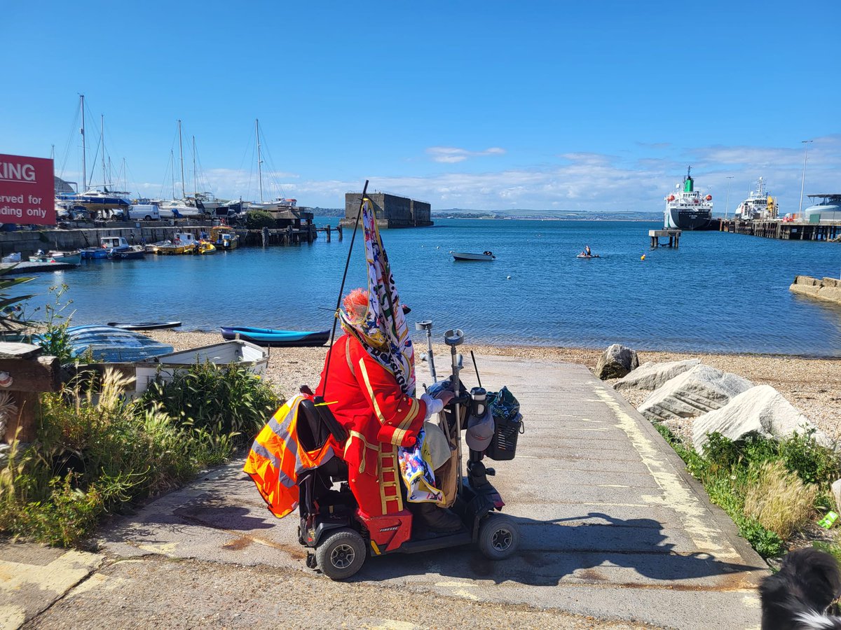 chris_dapp67776's tweet image. On Sat 22nd June Anne, I and our chums from @WeHaveWaysPod & @DorsetIc @almurray @james1944 Followed 14km of the route the US Rangers took before they sailed for D-Day upon a sponsored march in aid of the excellent charity @FinleysTouch pics of our day justgiving.com/team/dorsetic?…