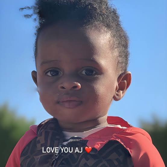 <a href="/wizkidayo/">Wizkid</a> No FC should pass without dropping a like for AJ 💖