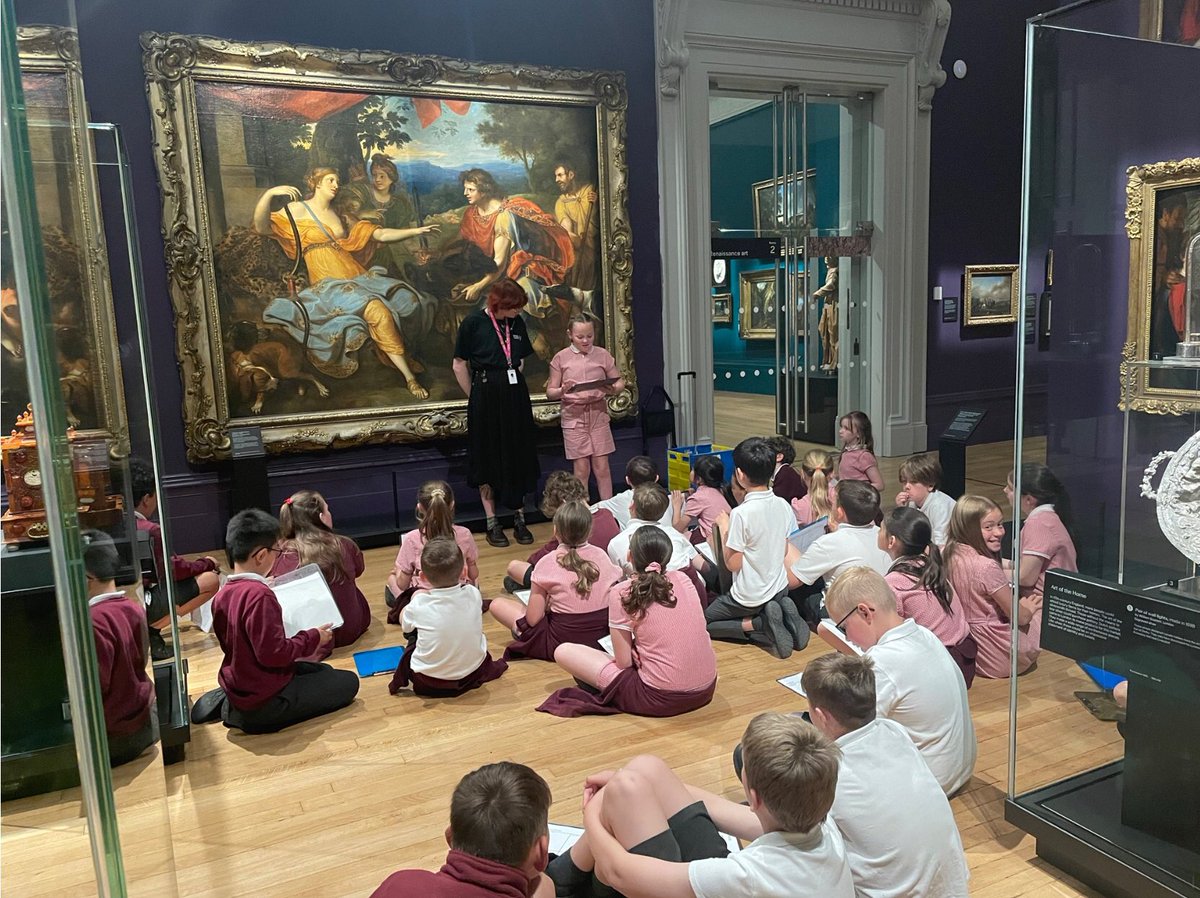 Y5_CTK's tweet photo. Fantastic myths storytelling workshop led by staff at @walkergallery https://t.co/5VfOwpdz69