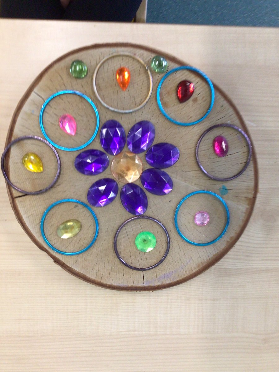 Loose parts play! Very creative!🤗😍