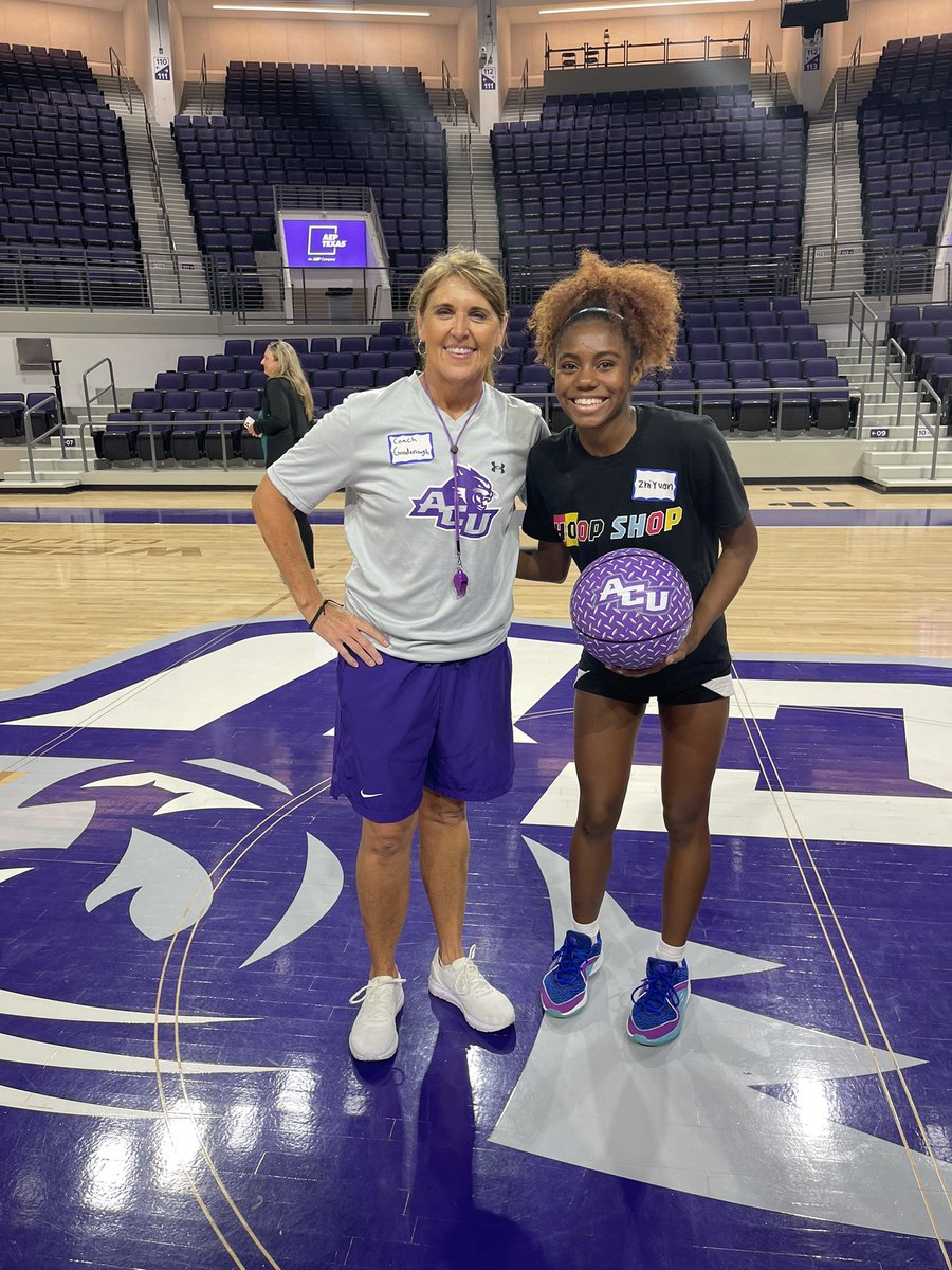 harris_zhi's tweet image. Had a great time at the ACU Shooting & Elite Camps this weekend. Thank you @ACUWBB @coachgoodenough all the coaching staff and incredible players 💜💜@hoopshop_GBR @JVierra4