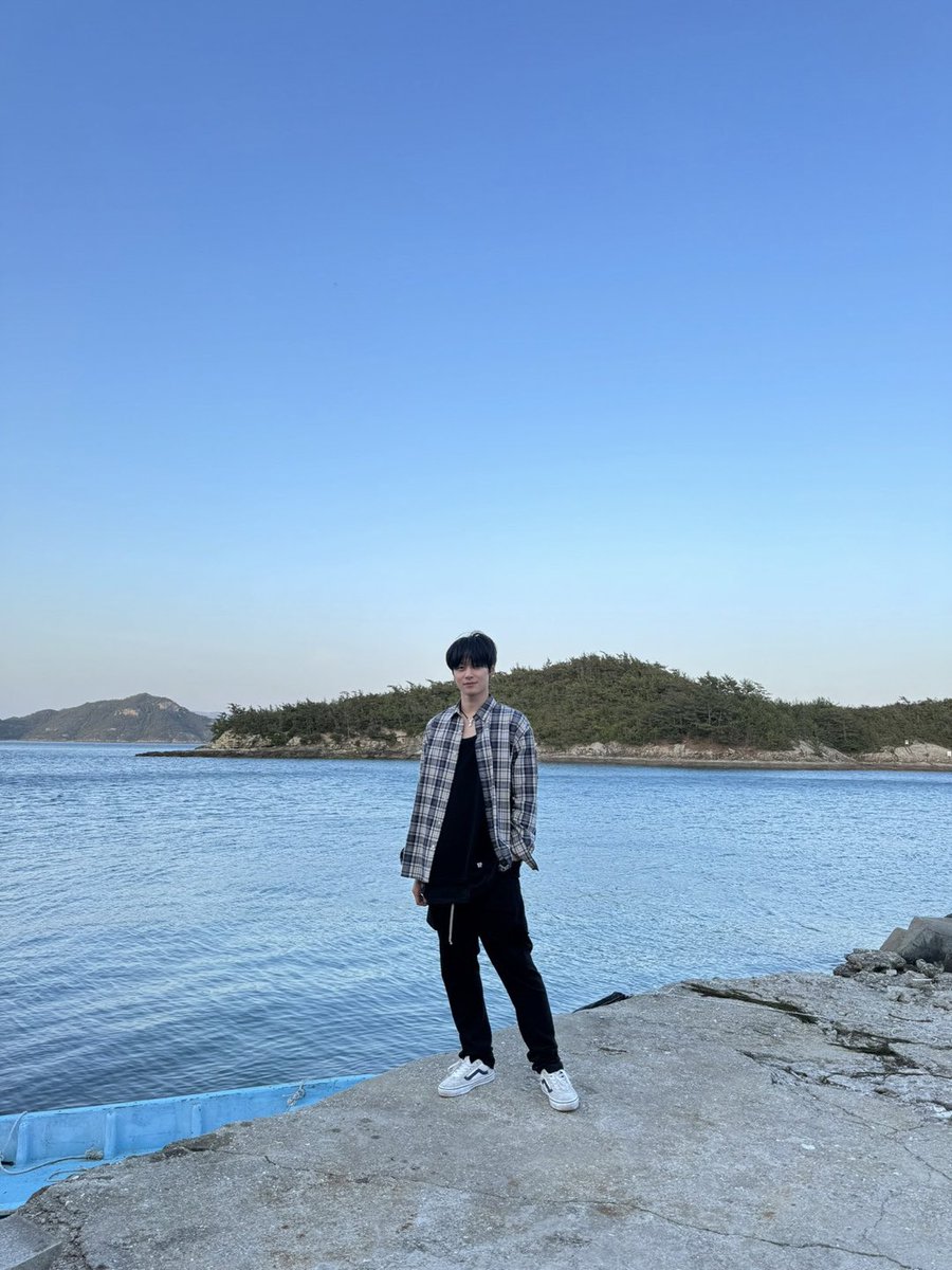 [📸] 더보이즈 주연 푹 쉬면 다행이야 완료🏝 야무진 막내 일꾼의 무인도 적응기😵‍💫 형님들과 함께라면 무엇이든 두렵지 않아🙀 다음 주에도 주연이와 함께해 주세요🐚

#THEBOYZ #더보이즈
#JUYEON #주연