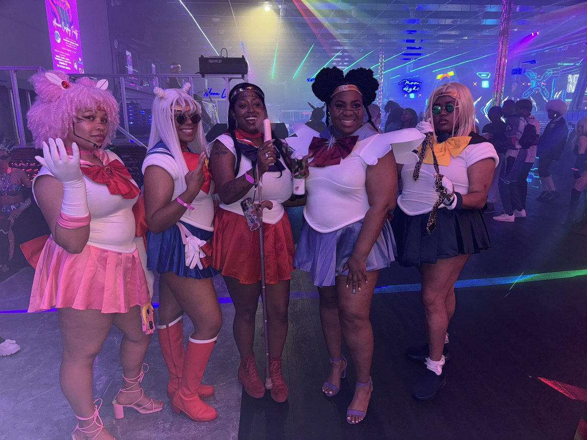 I never won a cosplay contest before, but I’m happy my first one was with my girls! <a href="/PhyferRage/">𝐏𝐡𝐲 🫧</a> <a href="/thoseanimegirlz/">Tee💗</a> <a href="/OnePunchSham/">Alarm! at the dancery</a> <a href="/briasimone_/">Immortal Briamoto</a>