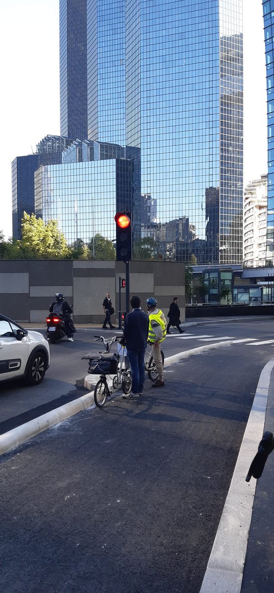 Collectif Vélo Paris Ouest La Défense tweet media