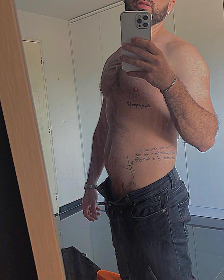 Romanos_22's tweet photo. @iangarciamx I am Alonso Latino boy scort Xxl TOP I invite you to see my content 😈🍆💦 https://t.co/TdD4WDlWCq  #big #bigdick #latino #model #onlyfans #sex #macho #papi #porno #men write to me we are going to have fun in telegram https://t.co/zYwbLs8CIK https://t.co/4jRozDBGH4