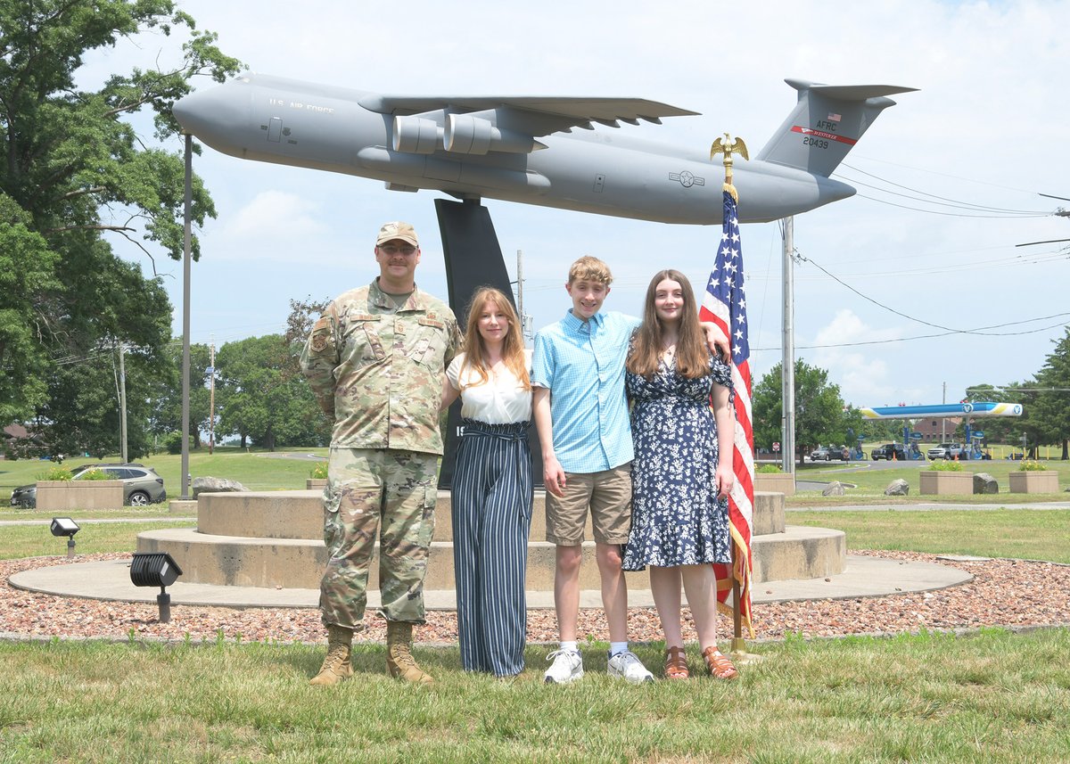 On Fri, June 21 Senior Master Sgt. Curtis Oliver, 439th Airlift Wing Chapel superintendent reenlisted at the C-5M static at Westover's main gate. An AGR, Oliver has been at Westover for two years, and has worn the uniform for 21. (Photos Tim Jensen, 439 AW/PA)
#ReserveReady
