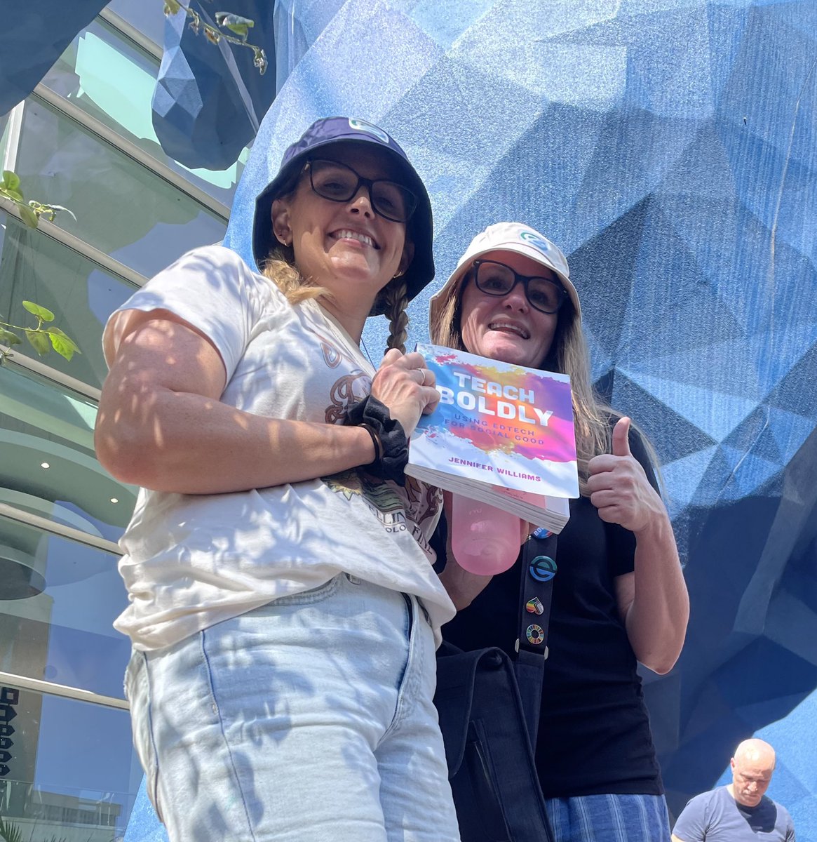 JuliaFliss's tweet photo. @GladeJeff @TakeActionEdu @AdobeForEdu SO FUN!! Thank YOU back!! The #ISTE connect energy is contagious! 🌀🌄💃🏽💫🏳️‍🌈 #OneGlobalEcosystem #TakeActionUS #EcoWalk #TeachBoldly @ISTEconnects @JenWilliamsEdu https://t.co/oLQlLs4P4F