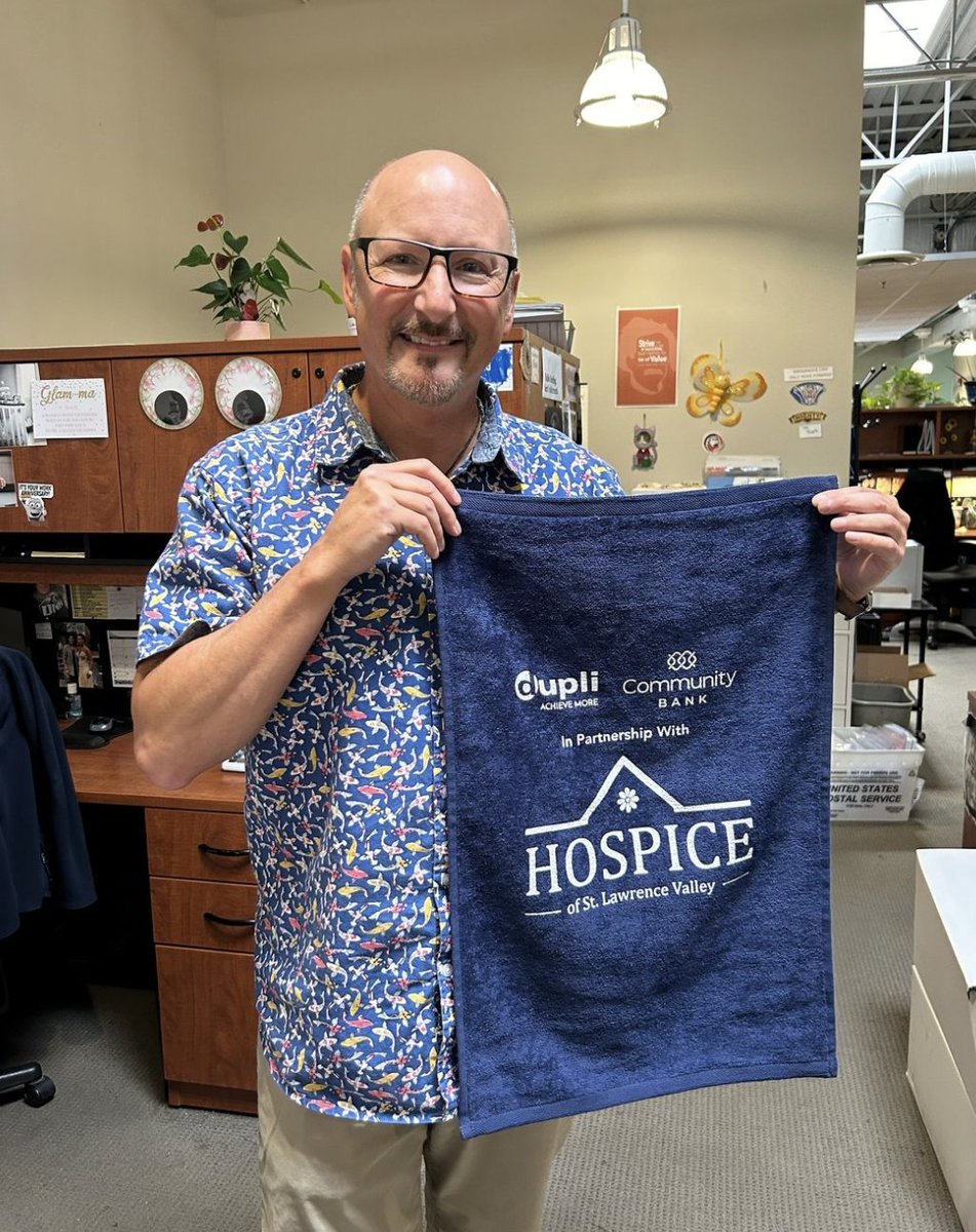 DupliOnline's tweet photo. We weren’t able to golf in the Community Bank Charity Golf Tournament but we were excited to donate golf towels (screen printed in-house at Dupli) to the tournament that supports a good cause every year. This year for their 50th tournament they supported the work of Hospice! https://t.co/ha2hQMk64o