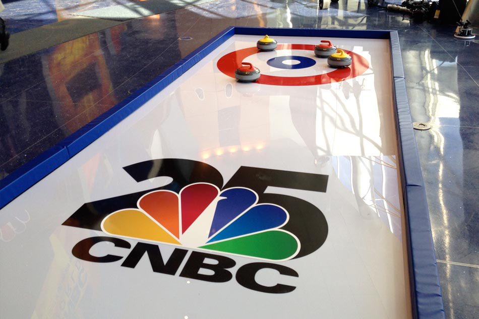 Hey, <a href="/tkelce/">Travis Kelce</a> <a href="/JasonKelce/">Jason Kelce</a>, 
I’ll get you guys a real <a href="/StreetCurling/">Street Curling</a> rink to hone your skills year round. 🥌
Get at me and i’ll customize one for the  <a href="/newheightshow/">New Heights</a>!