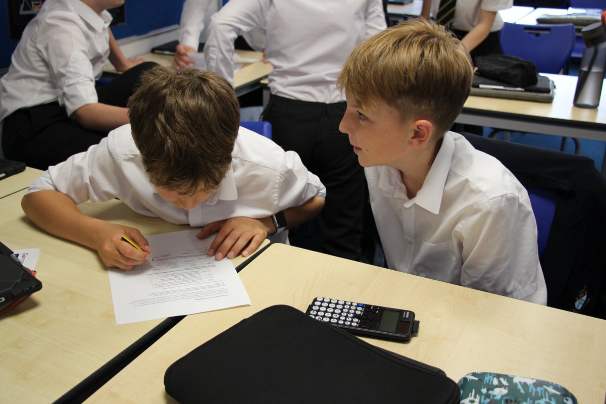 hallifordhead's tweet photo. Our Academic Collaboration Week has got off to a great start with our students getting the chance to think outside of the normal curriculum on a variety of topics including Diplomacy, Housing and Health. #enthuse #challenge #proudtobeahallifordian https://t.co/VLflFjGfrO