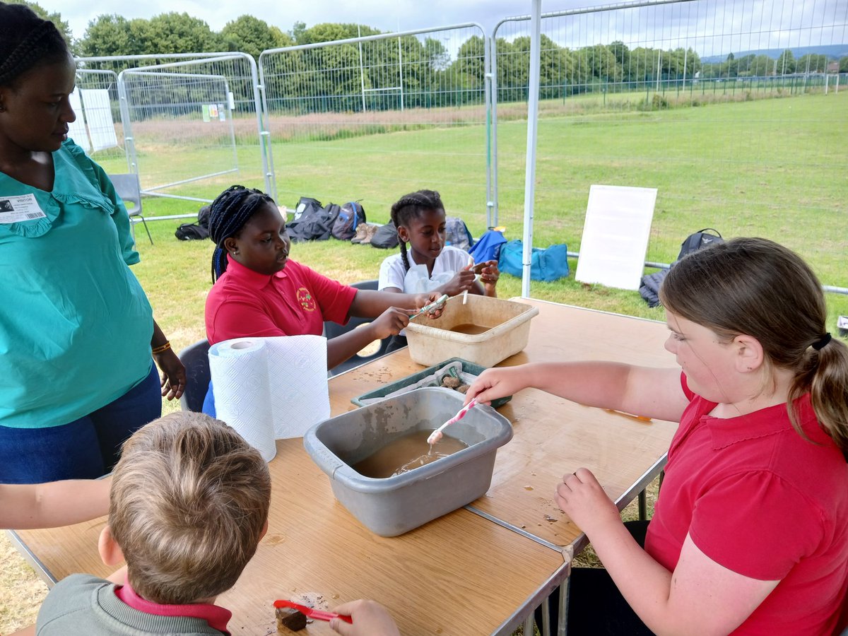Dave ๐ (@sharewyatt) on Twitter photo Our <a href="/CAERHeritage/">CAER Heritage</a> community dig open day was a huge success on Saturday (648 visitors!). But a new week, & the dig moves on! Today we were helped by the fab, engaged & knowledgeable <a href="/HTPSchool/">Herbert Thompson</a> pupils, tomorrow <a href="/SchoolTrelai/">Trelai Primary</a> will be getting involved! <a href="/elycaerau_ACE/">ACE</a> <a href="/PEBradbury/">Peter Bradbury</a> Our <a href="/CAERHeritage/">CAER Heritage</a> community dig open day was a huge success on Saturday (648 visitors!). But a new week, & the dig moves on! Today we were helped by the fab, engaged & knowledgeable <a href="/HTPSchool/">Herbert Thompson</a> pupils, tomorrow <a href="/SchoolTrelai/">Trelai Primary</a> will be getting involved! <a href="/elycaerau_ACE/">ACE</a> <a href="/PEBradbury/">Peter Bradbury</a>