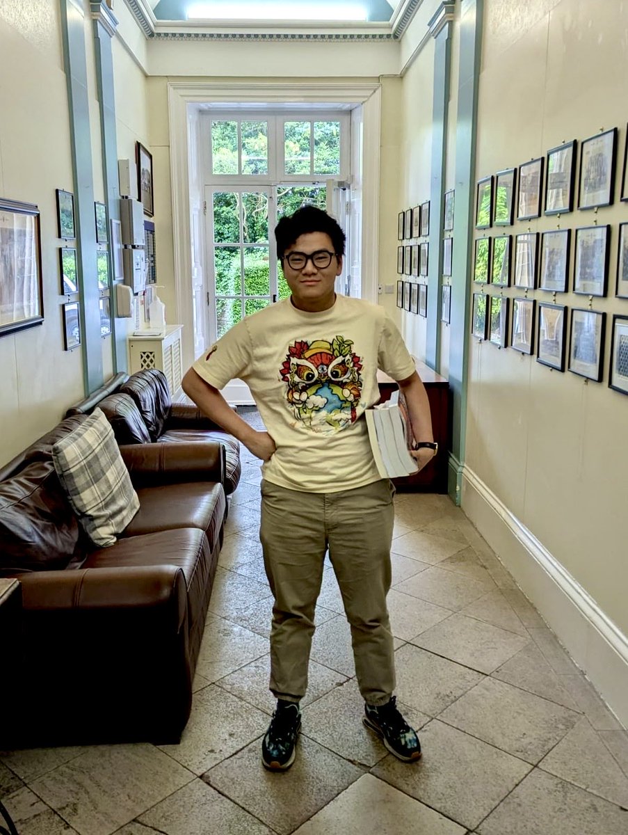 The last of the U6th leaves the house! Have a great summer Marco. You and the rest of the KW U6th have been great company this year and deserve a long and relaxing holiday. 💚