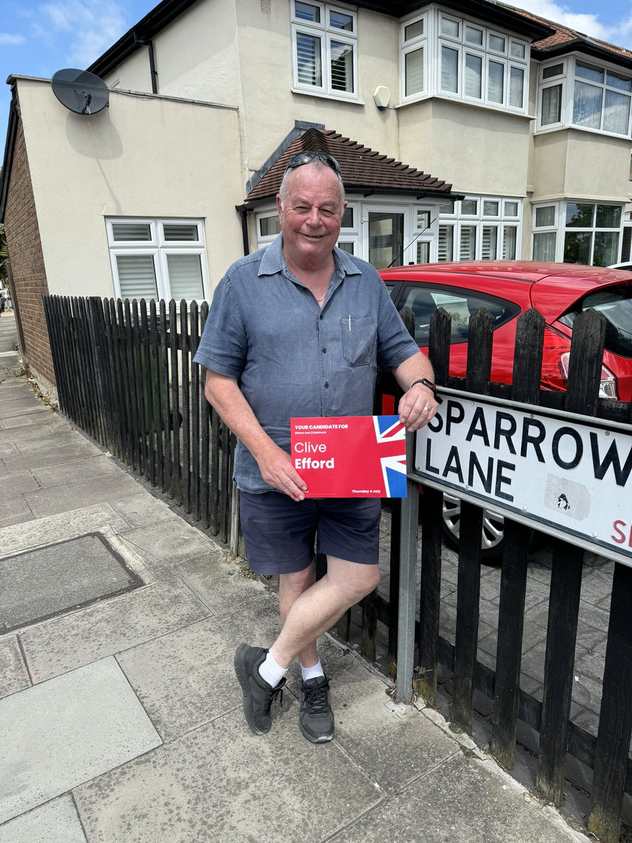 petetheExmayor's tweet photo. Doing my bit for Eltham and Clive Efford https://t.co/uQwQEcNyOw