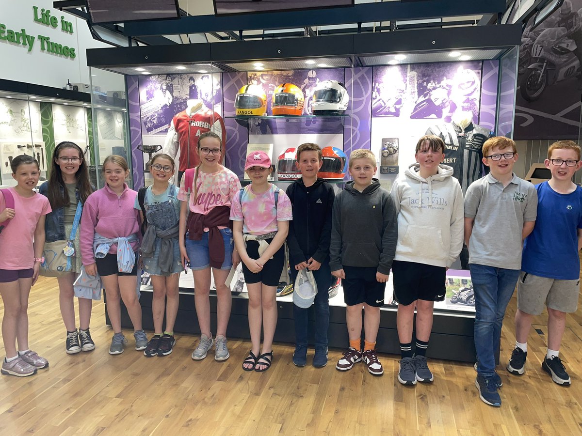 CPSBALLYMONEY's tweet image. Our P7 class spending their last day together in their home town of Ballymoney @BallymoneyRFC  @BallymoneyHC @ballymoneyutdfc @BmoneyChronicle
