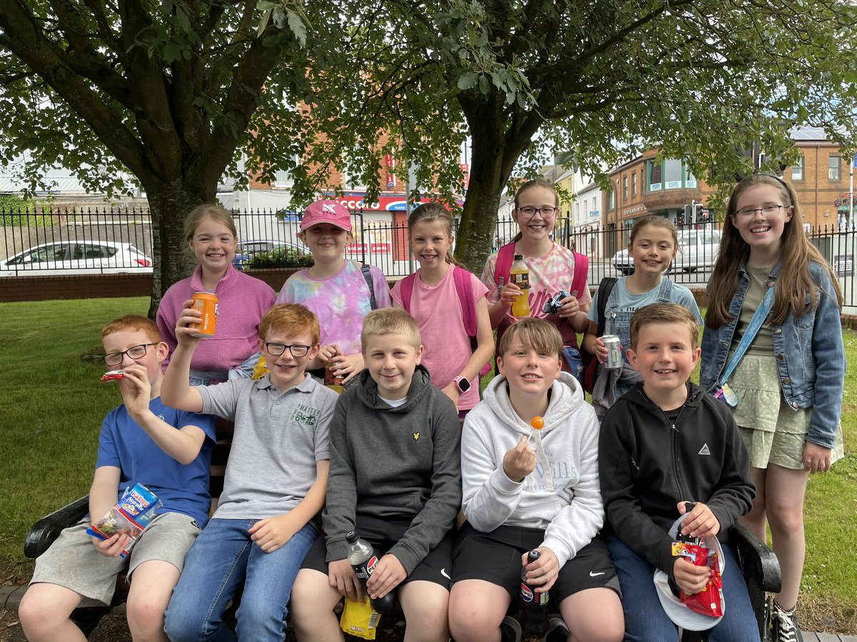 CPSBALLYMONEY's tweet image. Our P7 class spending their last day together in their home town of Ballymoney @BallymoneyRFC  @BallymoneyHC @ballymoneyutdfc @BmoneyChronicle