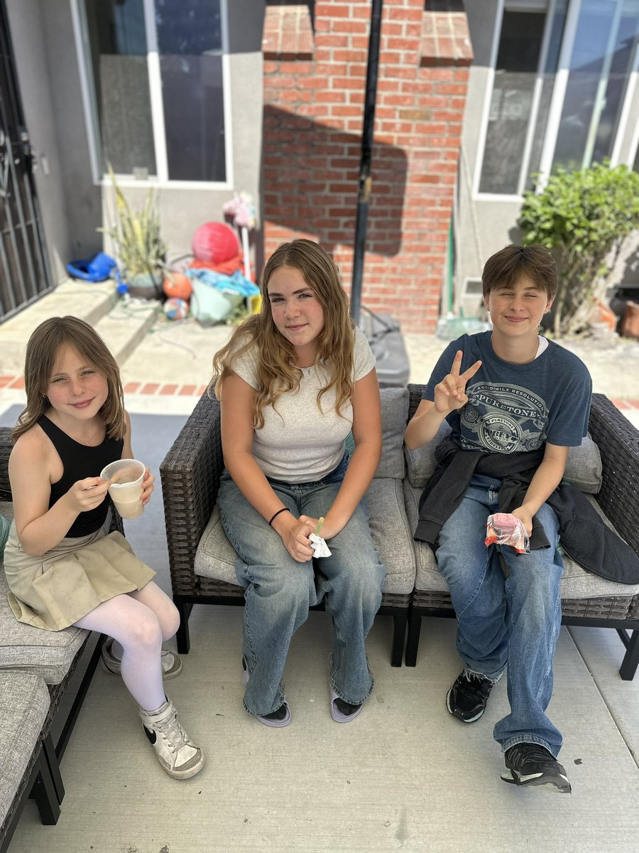 joyofcommunity's tweet photo. Neighborhood Ice Cream Socials= Greater Social Health for all ages! #ABCD https://t.co/GFr0tOWw8Q