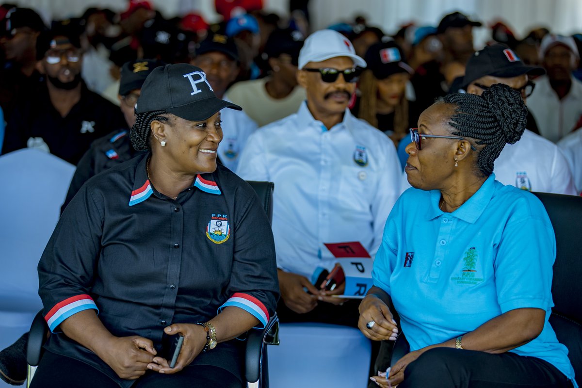 DavidToovey's tweet image. Why is politics in Rwanda different? 

Because individuals have chosen to prioritise unity over division, progress over personal profit and consensus over conflict. 

It is a lesson the world can learn. 

#RwandaDecides🇷🇼 | #Ubumwe