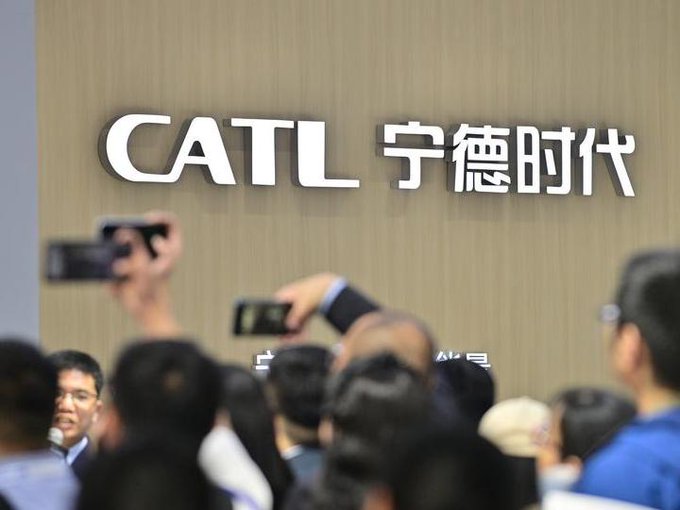 On June 18, CATL broke ground for its #Beijing #battery base, a key project serving North China. The facility, set to start production in 2026, will support leading #newenergy vehicle firms like BAIC Motor, Xiaomi Auto, and Li Auto. #NingdeDevl #Ningde