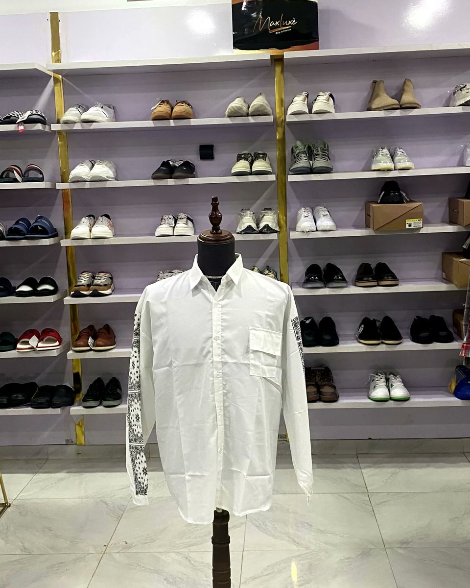 maxworld_luxe's tweet photo. Quality shirts, available for instant pick up or DM us for delivery. 

We are the home of authentic sneakers, shoes, slides, Crocs and original fashion wears. 
.
.
.
.
.
.
.
#maxluxe #maxluxefashion #maxworldluxe #fashionstore #fashionstoreinlagos #clothingbrand #clothingstore https://t.co/bTlx3NNRc6