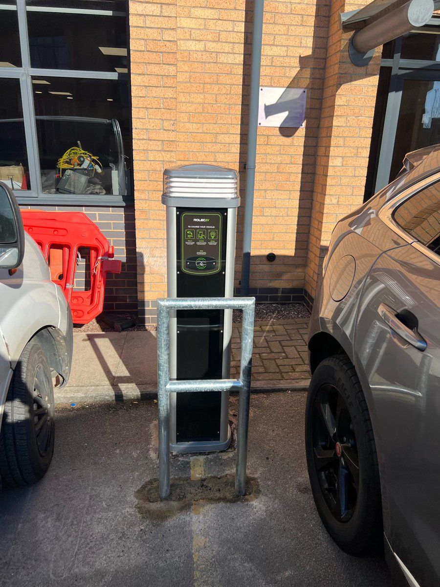 Glenfield Electrical (@glenfieldelec) on Twitter photo Snaps from an office fit out project in Derby our team assisted with earlier in the year.
Dave W and Ellie delivered excellently on the project working with main contractors, McFeggan Brown. Snaps from an office fit out project in Derby our team assisted with earlier in the year.
Dave W and Ellie delivered excellently on the project working with main contractors, McFeggan Brown.