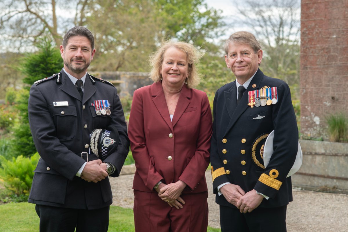 Devon and Cornwall Police Force Awards (@dcpforceawards) on Twitter photo 30 Years Service Sandy Goscomb - Sandy joined D&C as Director of Finance & Resources in 2009 having previously worked in Finance & Corporate Development within Dorset Police. Sandy is recognised as a true expert in her field, many congratulations 👏👏 <a href="/DC_Police/">Devon & Cornwall Police</a> <a href="/DCCJimColwell/">A/CC Jim Colwell</a> 30 Years Service Sandy Goscomb - Sandy joined D&C as Director of Finance & Resources in 2009 having previously worked in Finance & Corporate Development within Dorset Police. Sandy is recognised as a true expert in her field, many congratulations 👏👏 <a href="/DC_Police/">Devon & Cornwall Police</a> <a href="/DCCJimColwell/">A/CC Jim Colwell</a>