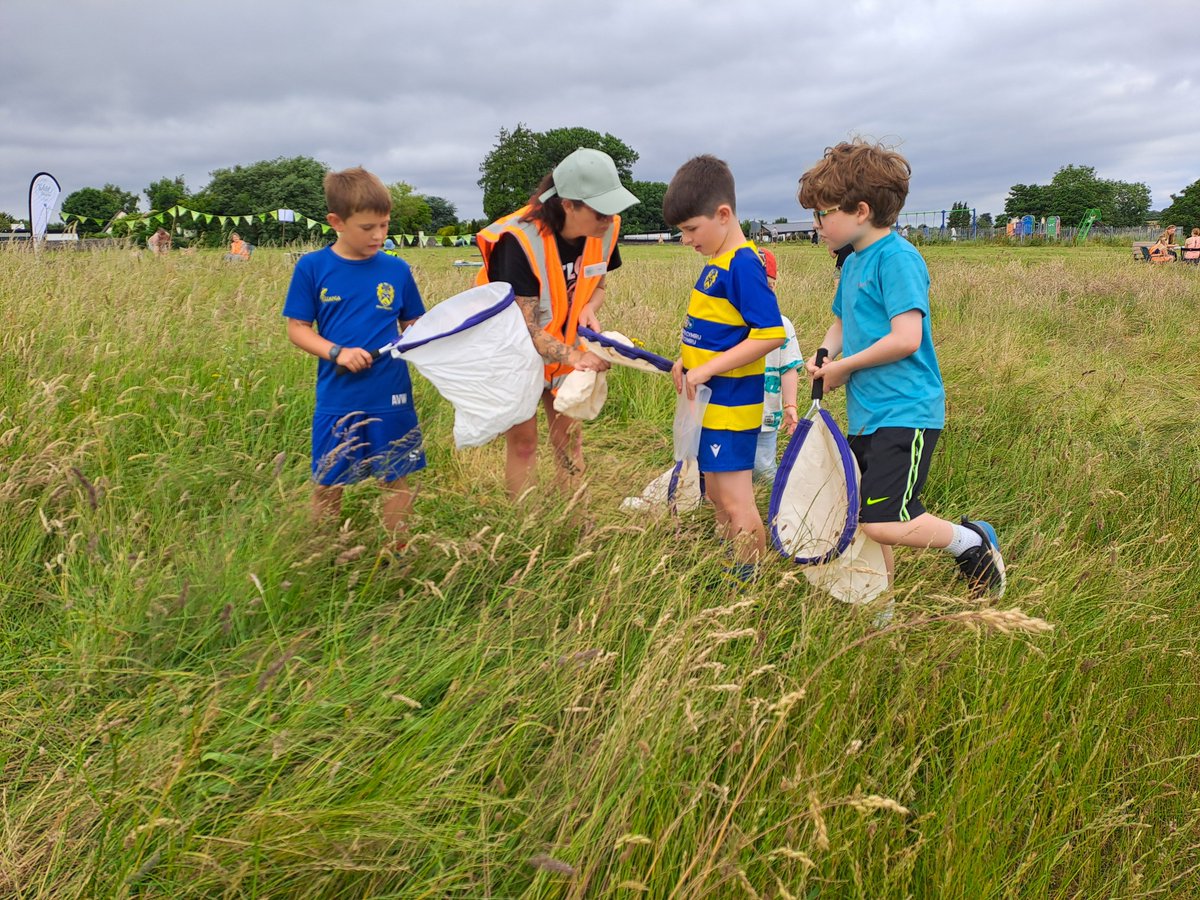 Thank you to everyone who came along to our Meadow Celebration Event.  There was bug hunting, wild flower walk, yoga and art workshops. So nice to see people enjoying this valuable habitat in a variety of ways.#WalesNatureWeek #valelnp #ValeNature