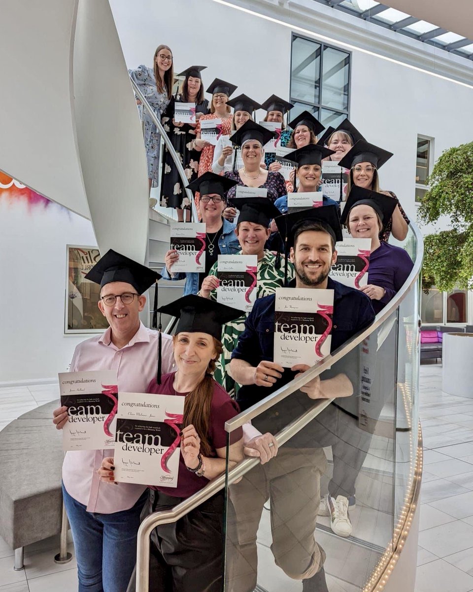 SlimmingWorld's tweet photo. School’s out for summer 🎓… and for these recent graduates of the Slimming World Academy! As a Consultant, you’ll have the opportunity to come to our Derbyshire HQ for hands-on expert training too 🥰. Find out more: https://t.co/2iC1s7yJiN https://t.co/F71I1AyB56