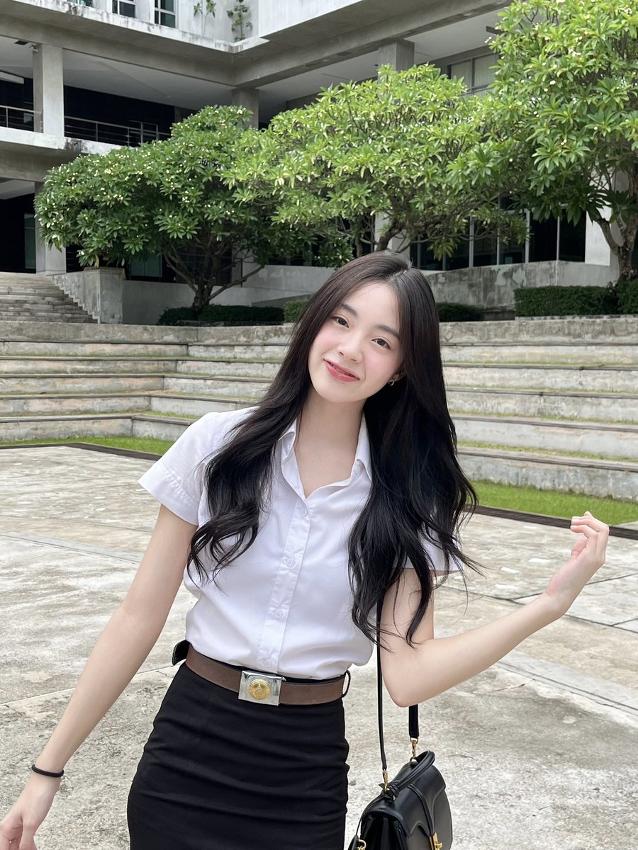 earnearnfatima's tweet photo. ปี4เเย้ว! ขอให้อาจารย์ไม่ดุงับ🙏🏻😆 
#เอินเอินฟาติมา #earnearnfatima https://t.co/AlHfG1yQUX