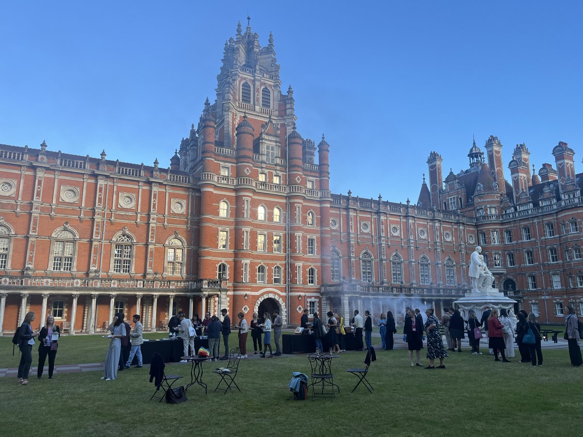 Soc4ItalStudies's tweet image. A massive GRAZIE! to everyone who participated in the SIS Biennial Conference! It was a phenomenal event—productive, insightful, and a wonderful moment of community 🇪🇺🇬🇧🇮🇪🇮🇹.
A huge shoutout to the Italian Studies team at @RoyalHolloway for organizing this fantastic event!🎉📚