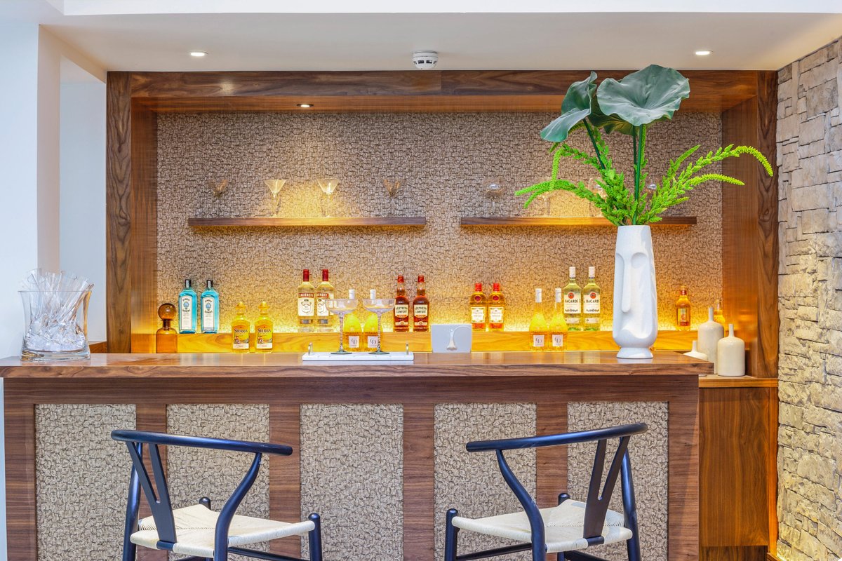 DeniseHomeStyle's tweet image. Is this the ultimate home for entertaining and relaxing in one of Nottinghamshire's most sought after villages?
We enjoyed staging this project!
If you would like to find out more contact @Savills Nottingham office.