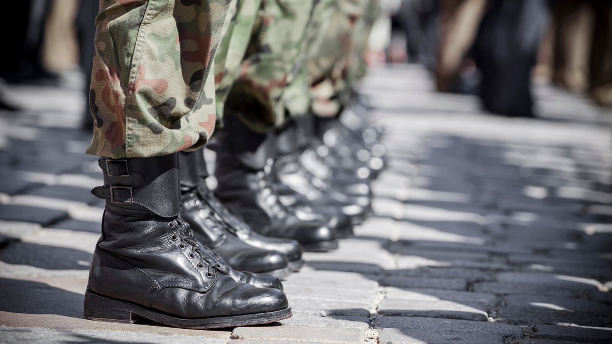 In en rond de gemeente wordt een militaire oefening gehouden voor de opleiding en training van militairen van de Koninklijke Marine. Het kan dus zijn dat je militaire voertuigen en militairen ziet en de oefeningen hoort in de periode 𝟭 𝘁/𝗺 𝟱 𝗷𝘂𝗹𝗶 𝟮𝟬𝟮𝟰.