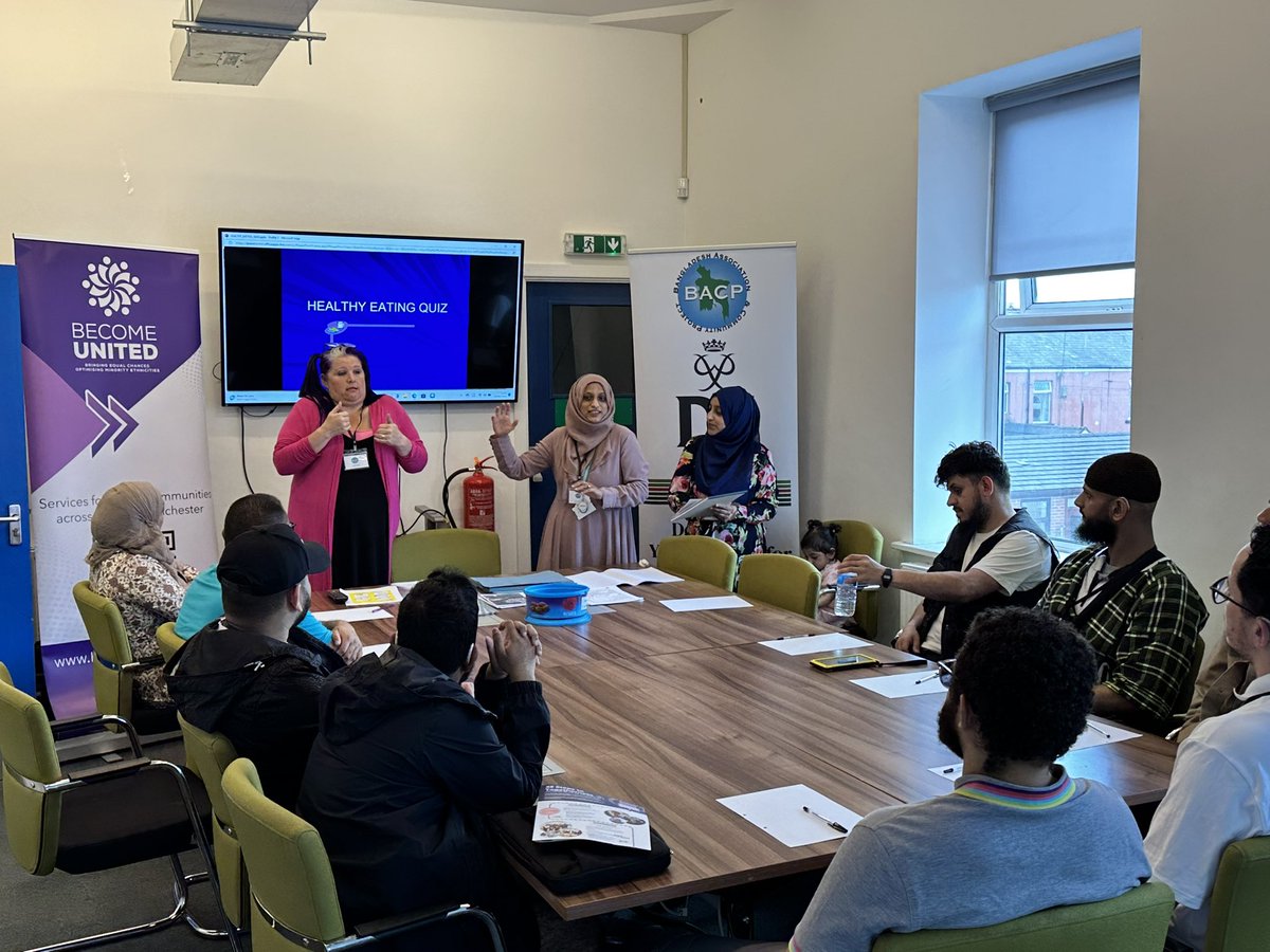 markereiraguyer's tweet photo. Today in sunny #Rochdale with Bangladeshi Community Association filming with @ThroughFilm_org @CivilSocietyCIC to show how they #BringPeopleTogether as part of #32Steps #Togetherness funded by @TNLComFund https://t.co/JdIRFpE1Re