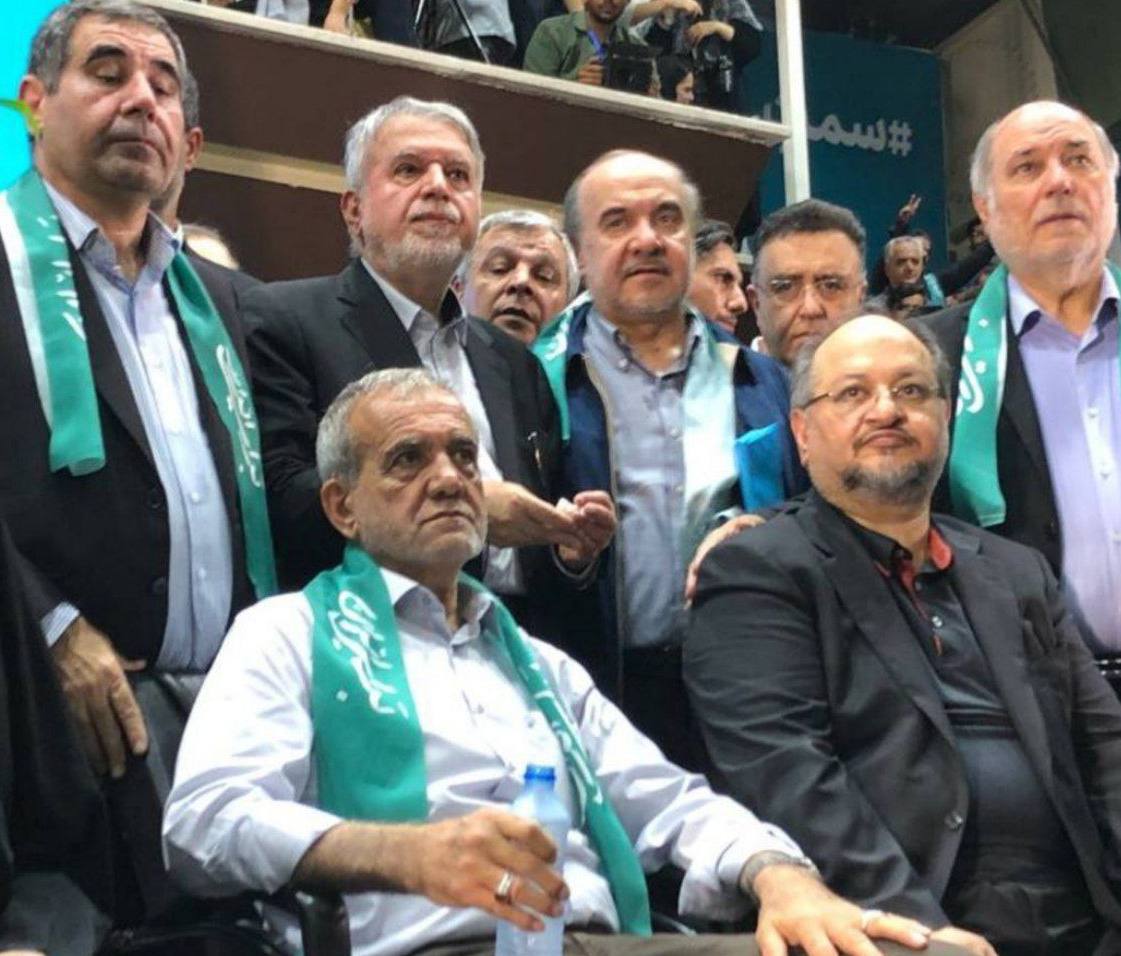 Leon__twt's tweet photo. دولت حسن روحانی بدون حسن روحانی :) https://t.co/2rH7i9KOry