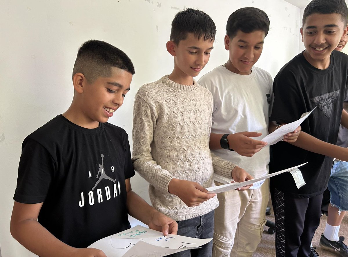 tdh_kosovo's tweet image. Entertainment and learning in the first training of young leaders in #Ferizaj with the "#YouCreate" Methodology

The first meeting aimed to inform youngsters about the "You Create", explaining in detail what this methodology entails and what the upcoming activities are