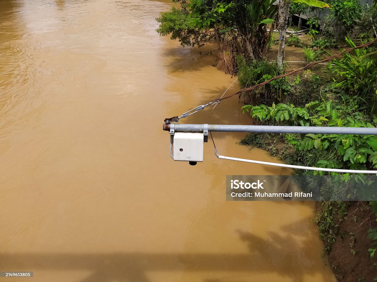 GreenProtocolNG's tweet image. Acting on climate change means investing in early warning systems. They´re not just tools, they´re a lifeline for communities worldwide, ensuring we´re prepared and resilient in the face of environmental changes. #ClimateAction #FowardThinking

Photo: from iStock