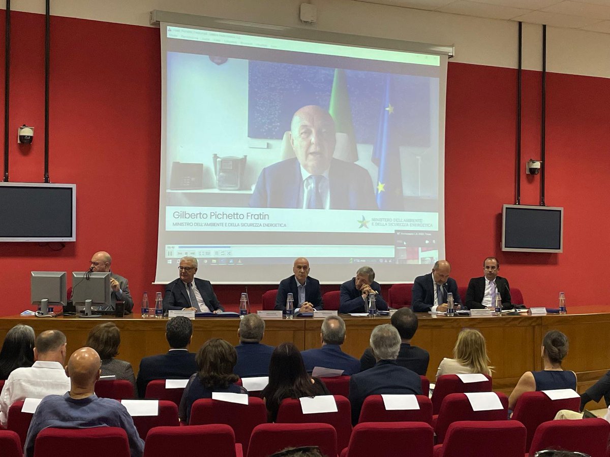 ENEAOfficial's tweet image. Oggi il Centro Ricerche #ENEA "Trisaia" (Basilicata) celebra i 60 anni dalla sua istituzione alla presenza dei ministri @GPichetto e @RaffaeleFitto, del presidente e del direttore generale ENEA, Gilberto #Dialuce e Giorgio #Graditi.

Per info: eventi.enea.it/tutti-gli-even…

@MASE_IT