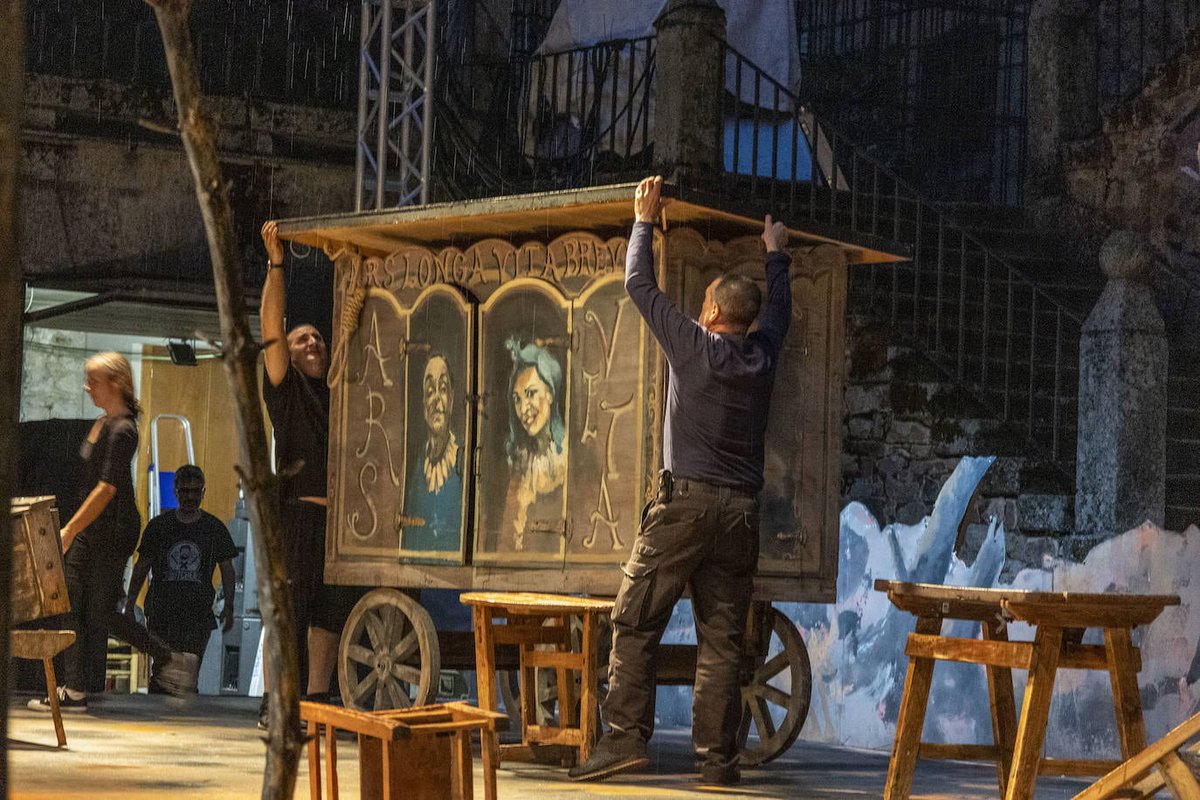 FuSO's tweet image. debido a las inclemencias del tiempo del pasado 9 de junio, el estreno de la función Polvo serán, más polvo enamorado, de Morfeo Teatro, en colaboración con la Fundación Siglo de Oro, ha sido retrasado al jueves 27 a las 21:00 en el Festival de Teatro Clásico de Cáceres.