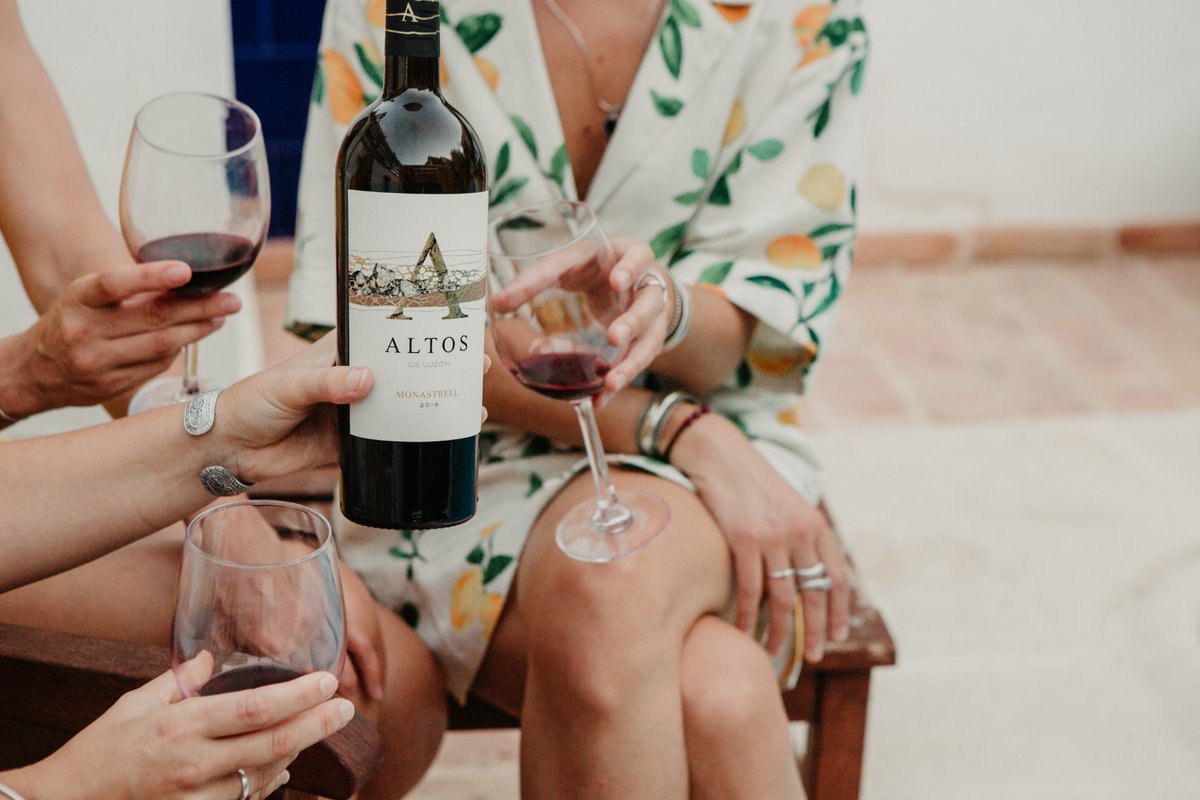 Bodegas Luzón tweet media