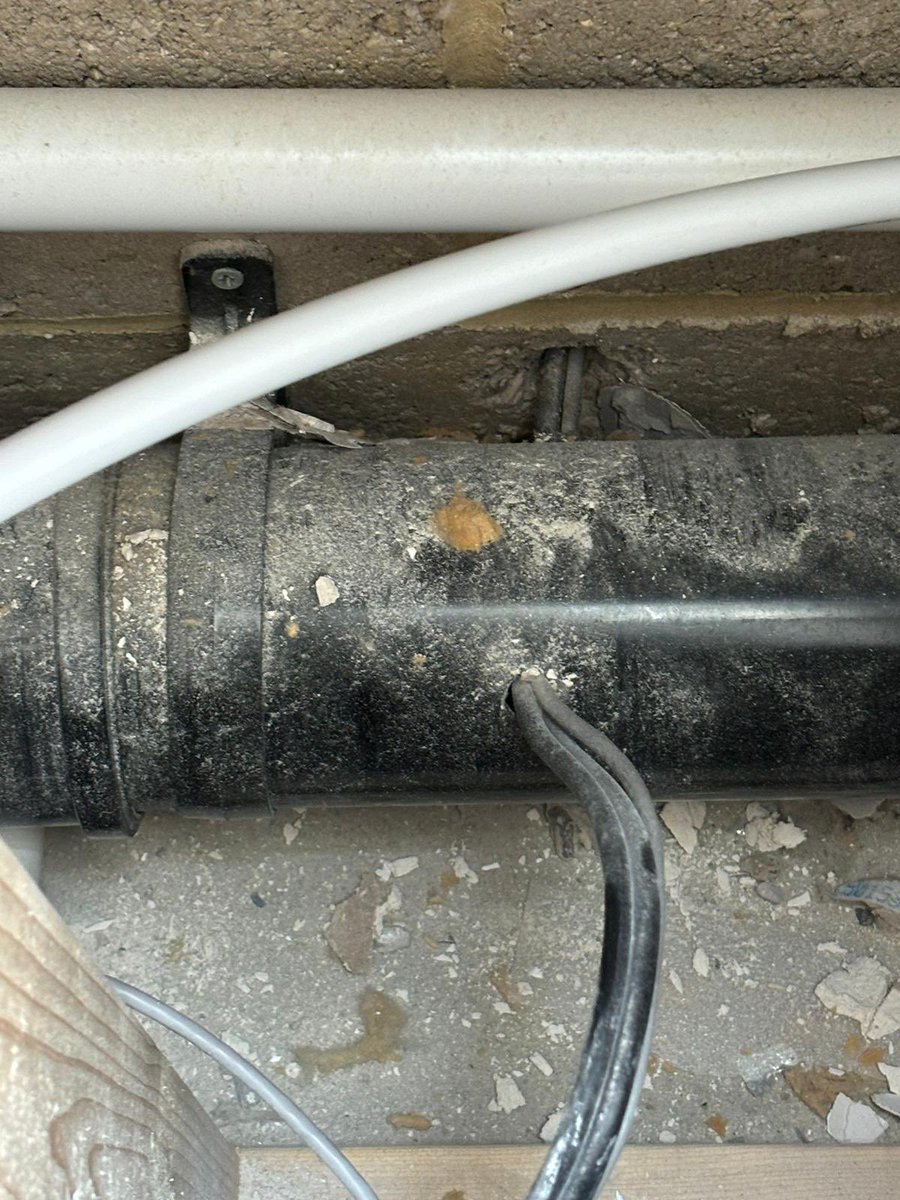 Can’t beat an electrician 🙈. <a href="/onthetoolstv/">On The Tools</a>