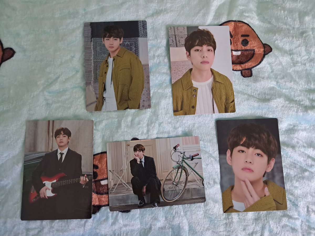 MoonSceneryShop's tweet photo. 🌜#MoonSceneryPHOnhandItems🌛
HELP RT🙏

WTS LFB PH

✨️BTS PTD on Stage Mini PC - V set

💜Php 249

🗓️DOP:50% DP;RB after 1 month.

💰MOP:GCASH,PAYMAYA,UB

🛵MOD:SHOPEE C/0,FLASH, TOKTOK,LALAMOVE

💌Comment or DM.

bts rm jin suga jhope jimin v jungkook https://t.co/OYV5h1OTvA