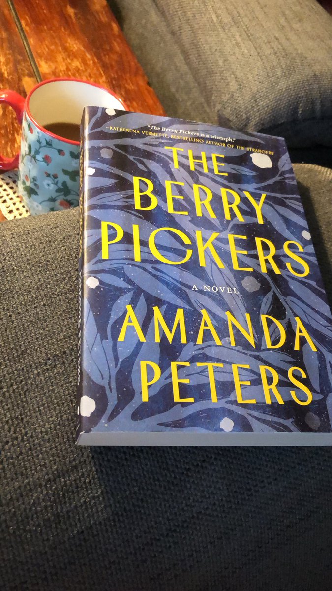 bookishlynancy's tweet image. I hope everyone had a great weekend and you all have a great week ahead! I can’t believe it’s already the last week in 
June😮 Are you trying to fit in one or two more books before this month ends? I’m starting this one today👇🏻
#HelloNewWeek ☕️📖