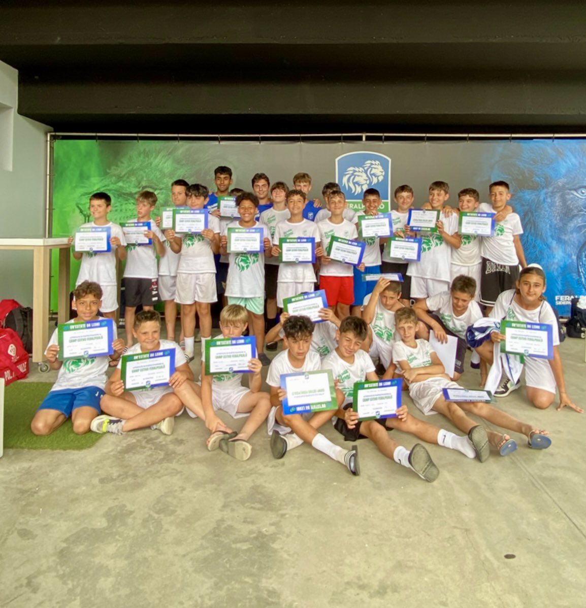 unionbrescia's tweet photo. Camp estivi, conclusa anche la seconda settimana di ๐๐ฃโ๐๐จ๐ฉ๐๐ฉ๐ ๐๐ ๐๐๐ค๐ฃ๐ a Salรฒ ๐ฆ
Vi aspettiamo a Poncarale per gli ultimi sette giorni di divertimento๐๐
#LeonidelGarda
#CapaciDi https://t.co/L2jIcftGdu